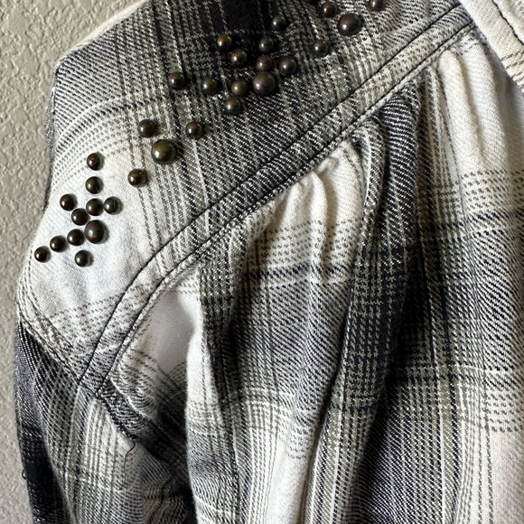 FREE PEOPLE plaid high low studded top. - Picture 4 of 12